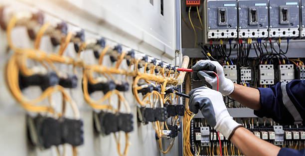 Professional Electrician technician working in Wickliffe, OH